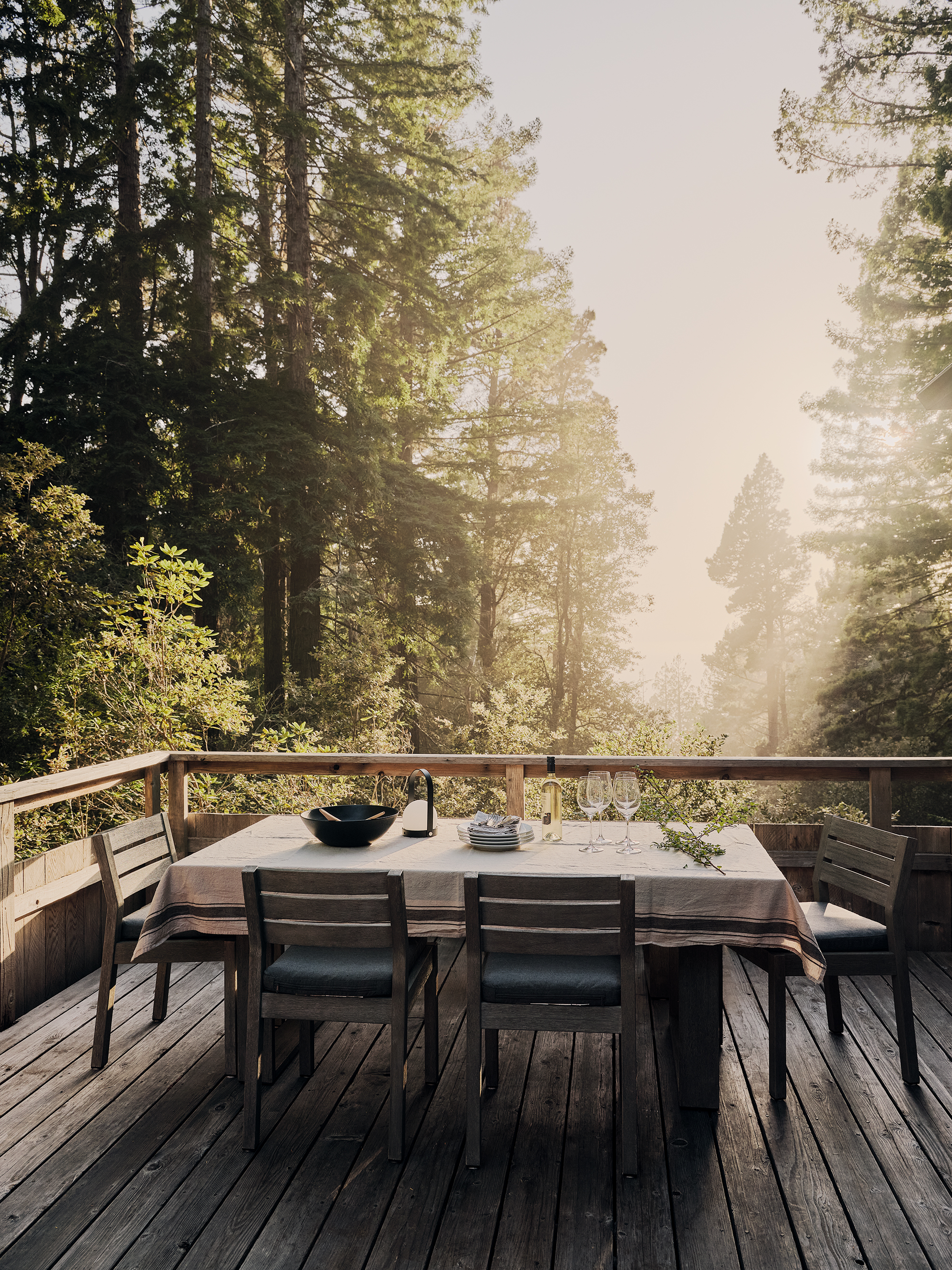 Outdoor Dining in Sea Ranch Cabin