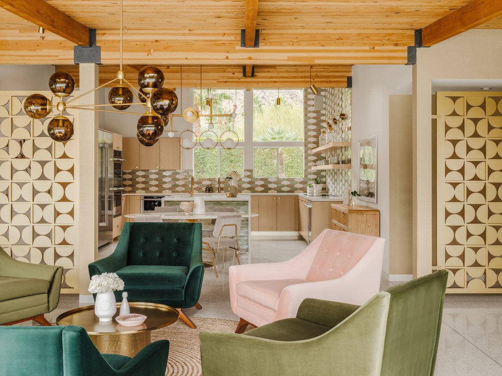This Palm Springs House Is Full of the Grooviest, Most Stylish Mid-Century Modern Decorating Ideas
