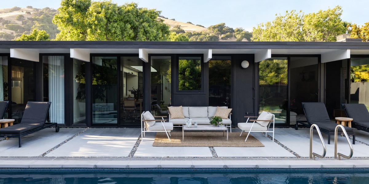 Pool in Eichler House by Katie Monkhouse