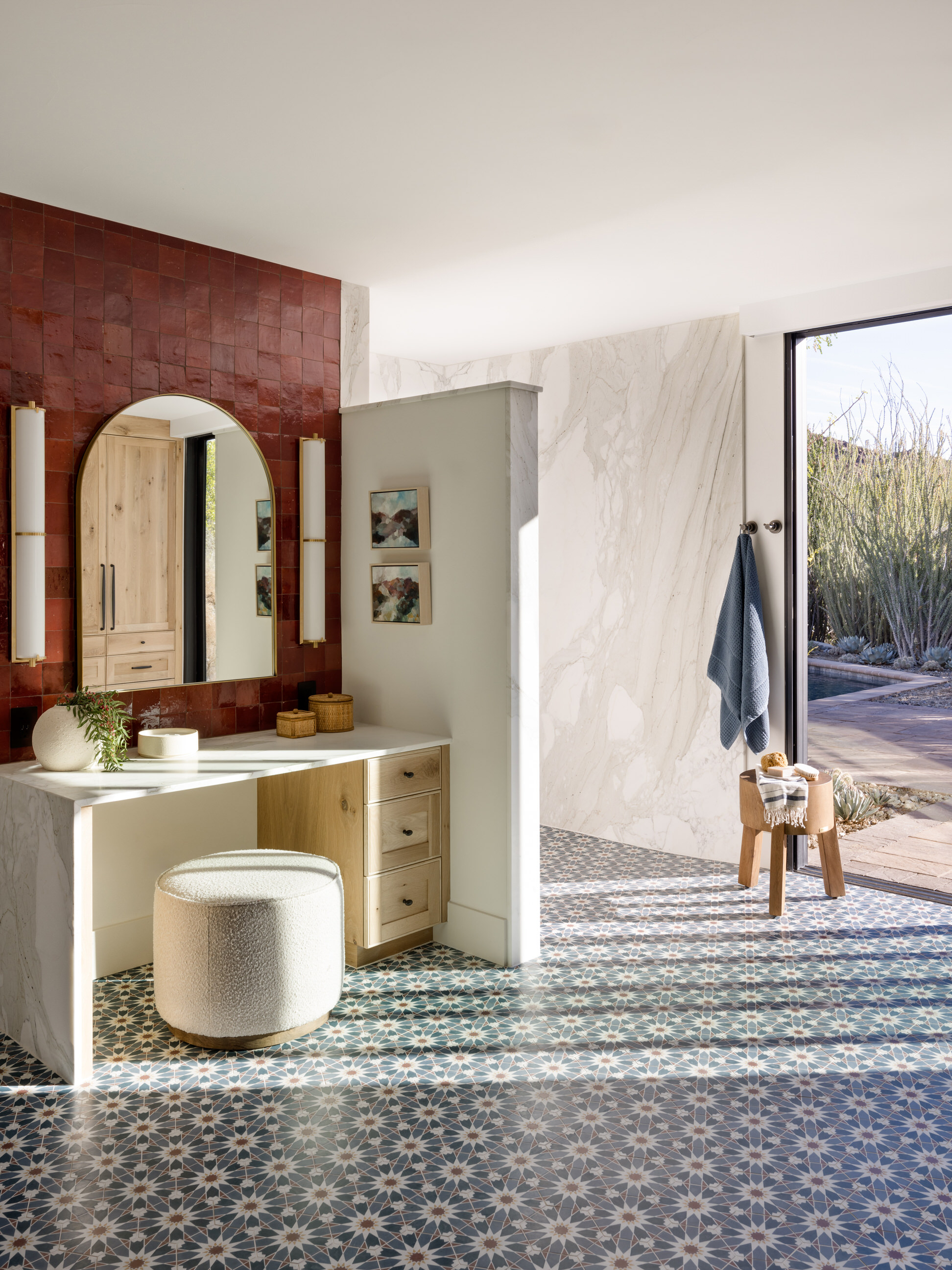 Primary Bathroom in Indian Wells House by AM Interiors