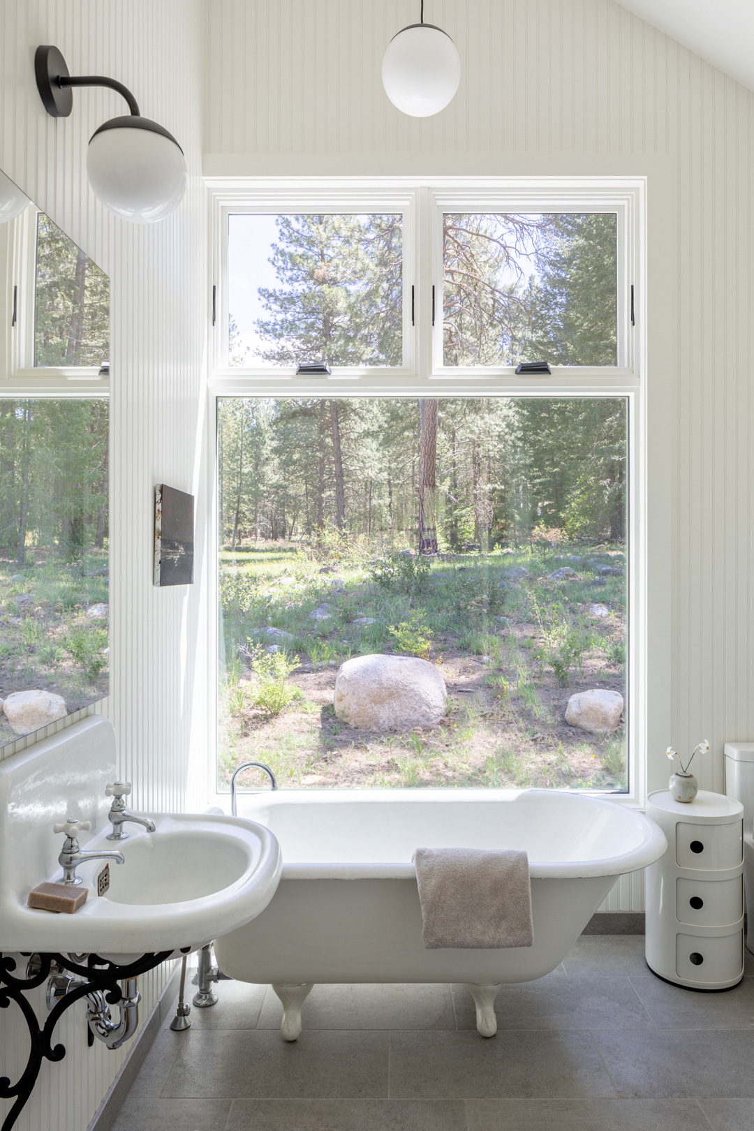 Primary Bathroom in Washington Cabin by Best Practice Architecture