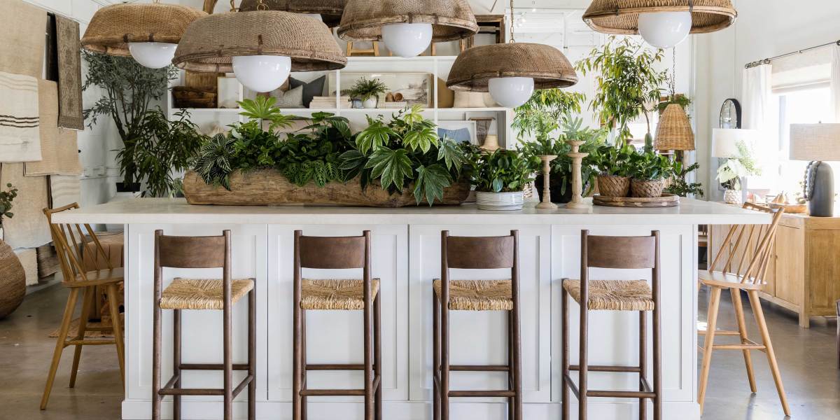 The Finished Centerpiece on an Island