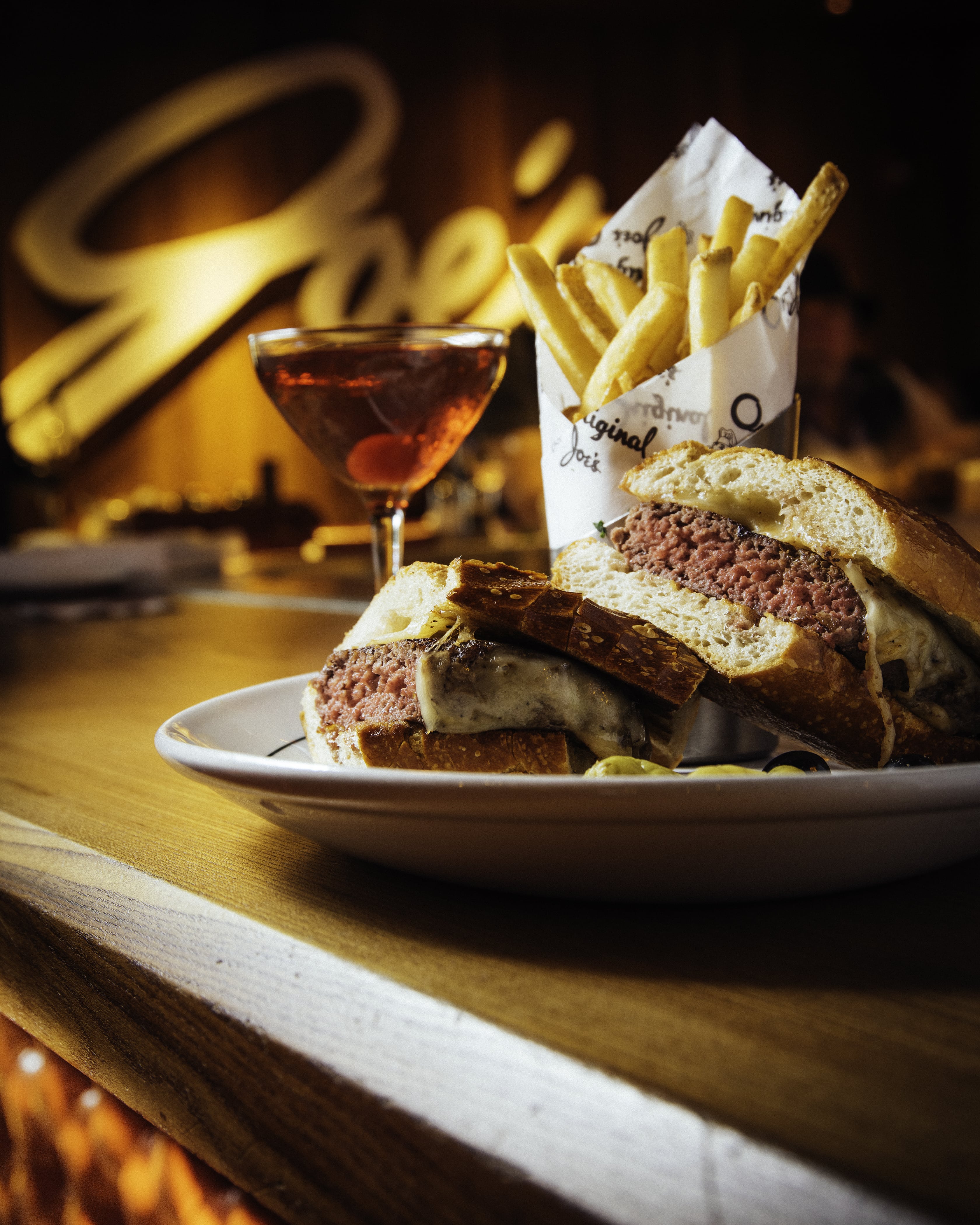 original-joes-westlake-joes-hamburger