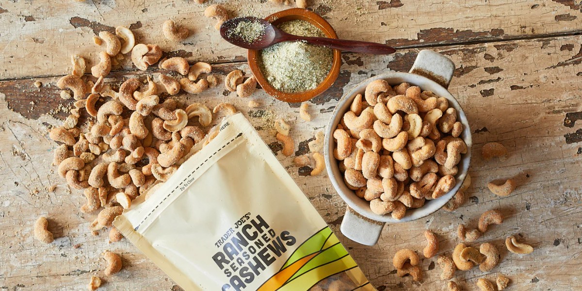 Ranch Cashews Lifestyle Shot