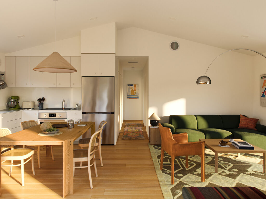 Samara Backyard XL 10 Interior View from Front Entry