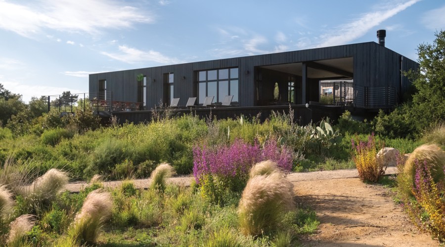 This Is the Scandinavian Ranch House of Our Dreams