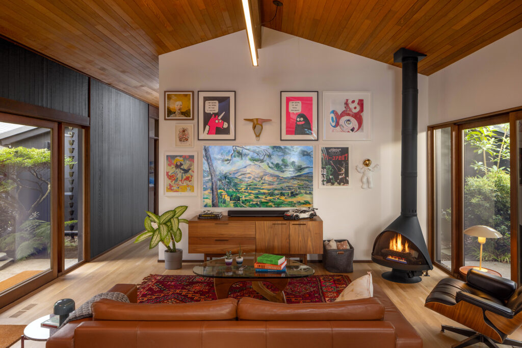 Sitting Area in Seattle House by SHED