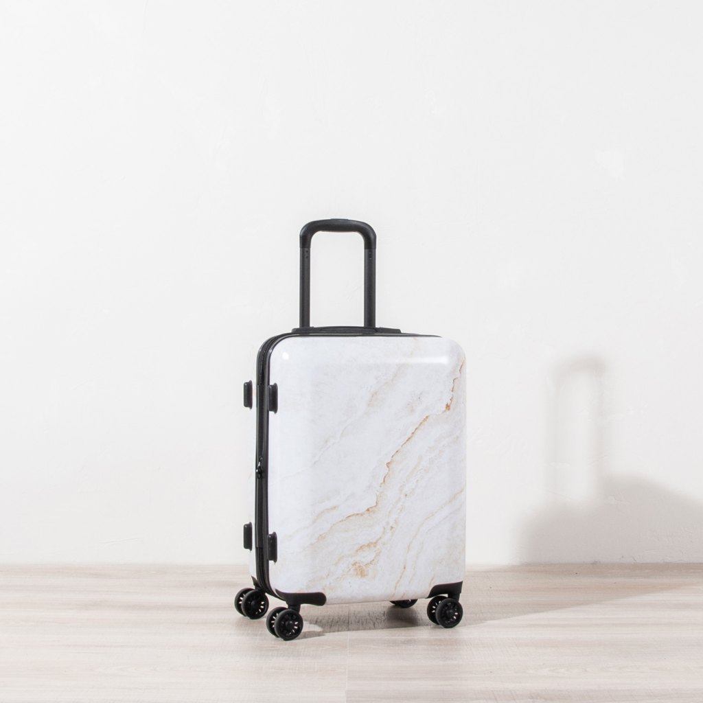 On-Trend Gifts for Style-Savvy Moms