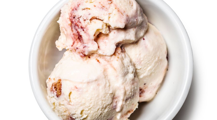 puesto-sweet-corn-strawberry-cookie