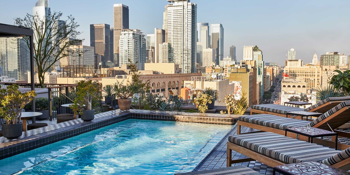 DTLA Proper Pool Deck