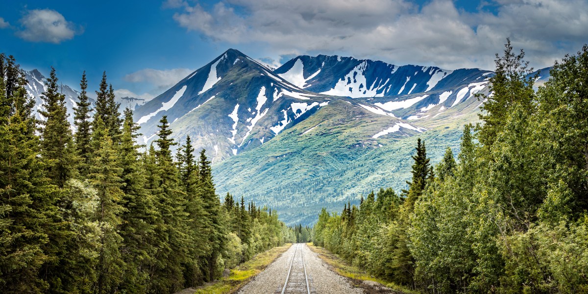 These Are the Ultimate Budget-Friendly Travel Hacks You Need in This Economy