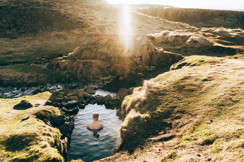 Want to Get Naked at a Hot Springs Resort? Here Are the Rules to Follow.