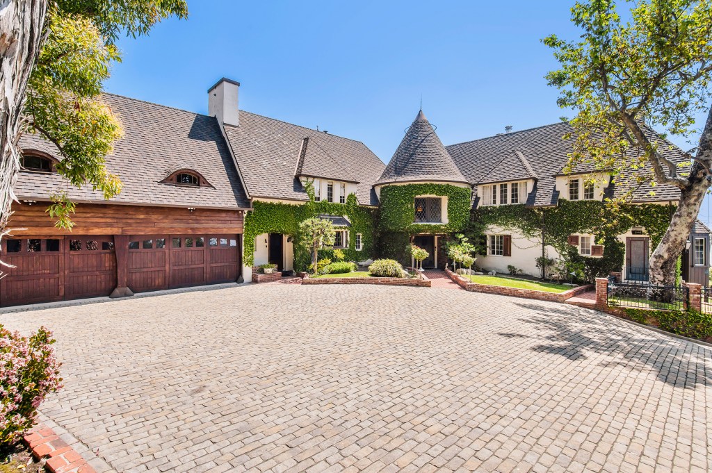 You Can Live in Walt Disney’s Storybook Mansion—for $40,000 a Month