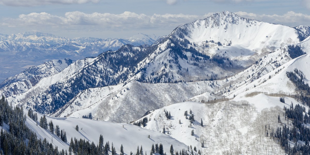 With Snow Guns Running and a Big El Niño Brewing, Western Ski Season Is Taking Shape