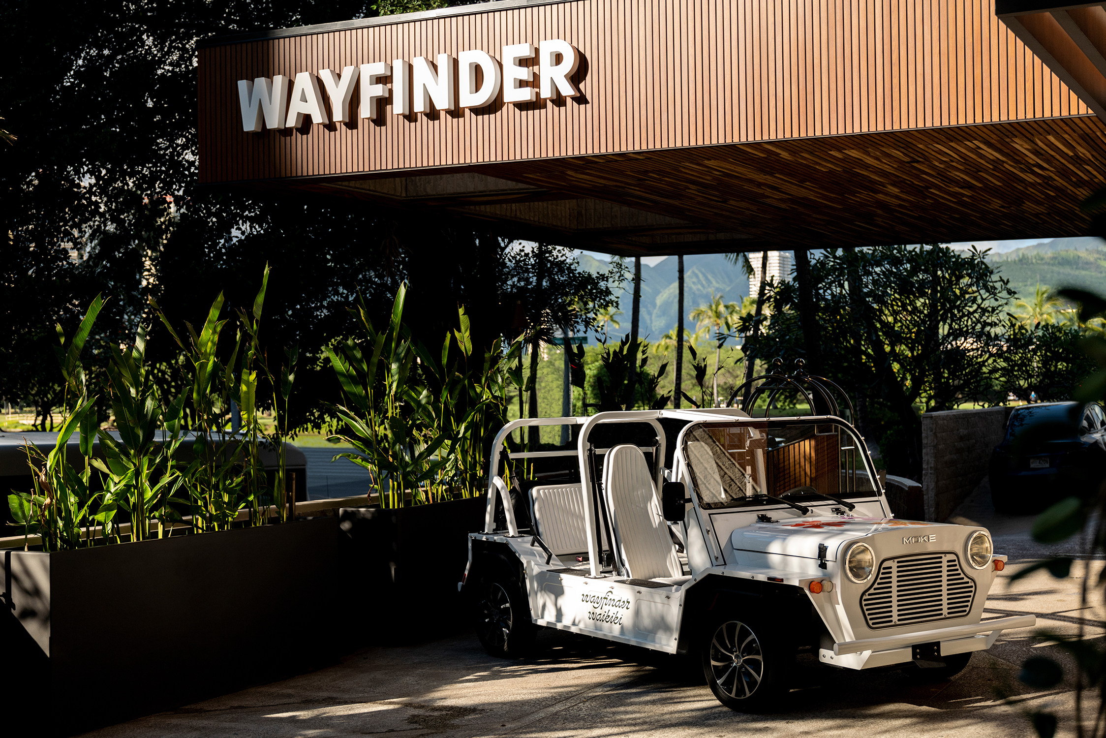 Wayfinder Waikiki Exterior