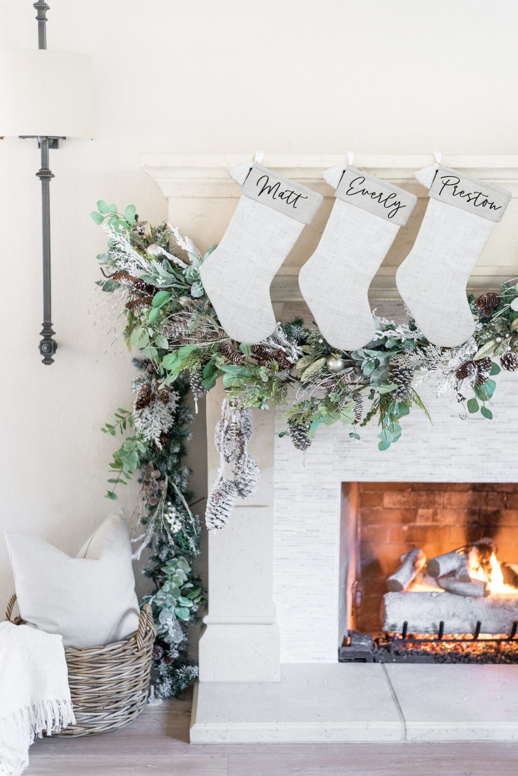 Not Just Dreaming: Bring a White Christmas to Your Home with These Decorations
