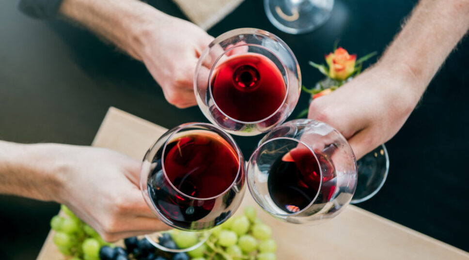 Here’s Everything You Need to Know Before a Wine Tasting, According to an Expert