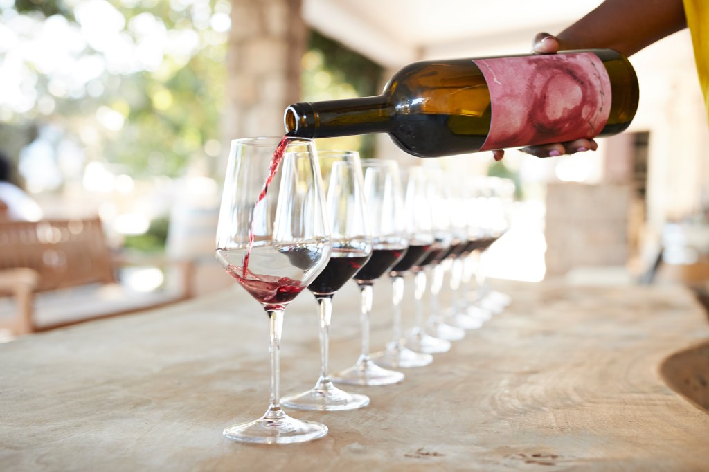 Going Wine Tasting? 4 Mistakes Insiders Are Begging You to Stop Making