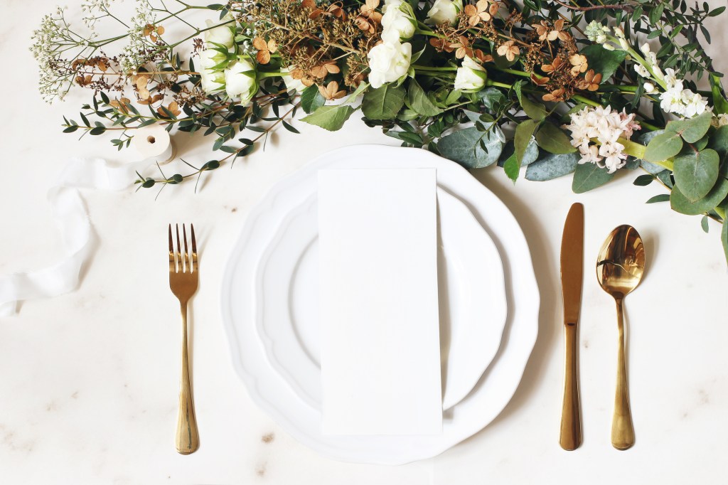 12 Tips for Throwing a Gorgeous White Winter Wedding