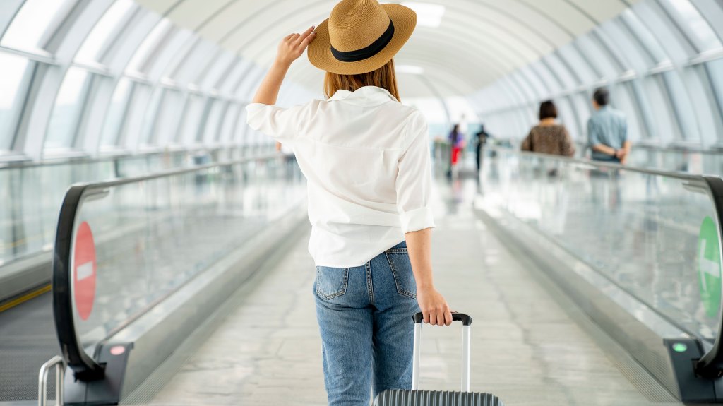 A Travel Nurse Shares 5 Crucial Ways to Stay Healthy on Vacation