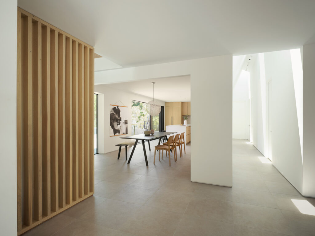 Wood Slat Panel in San Mateo Ranch House by Feldman Architecture