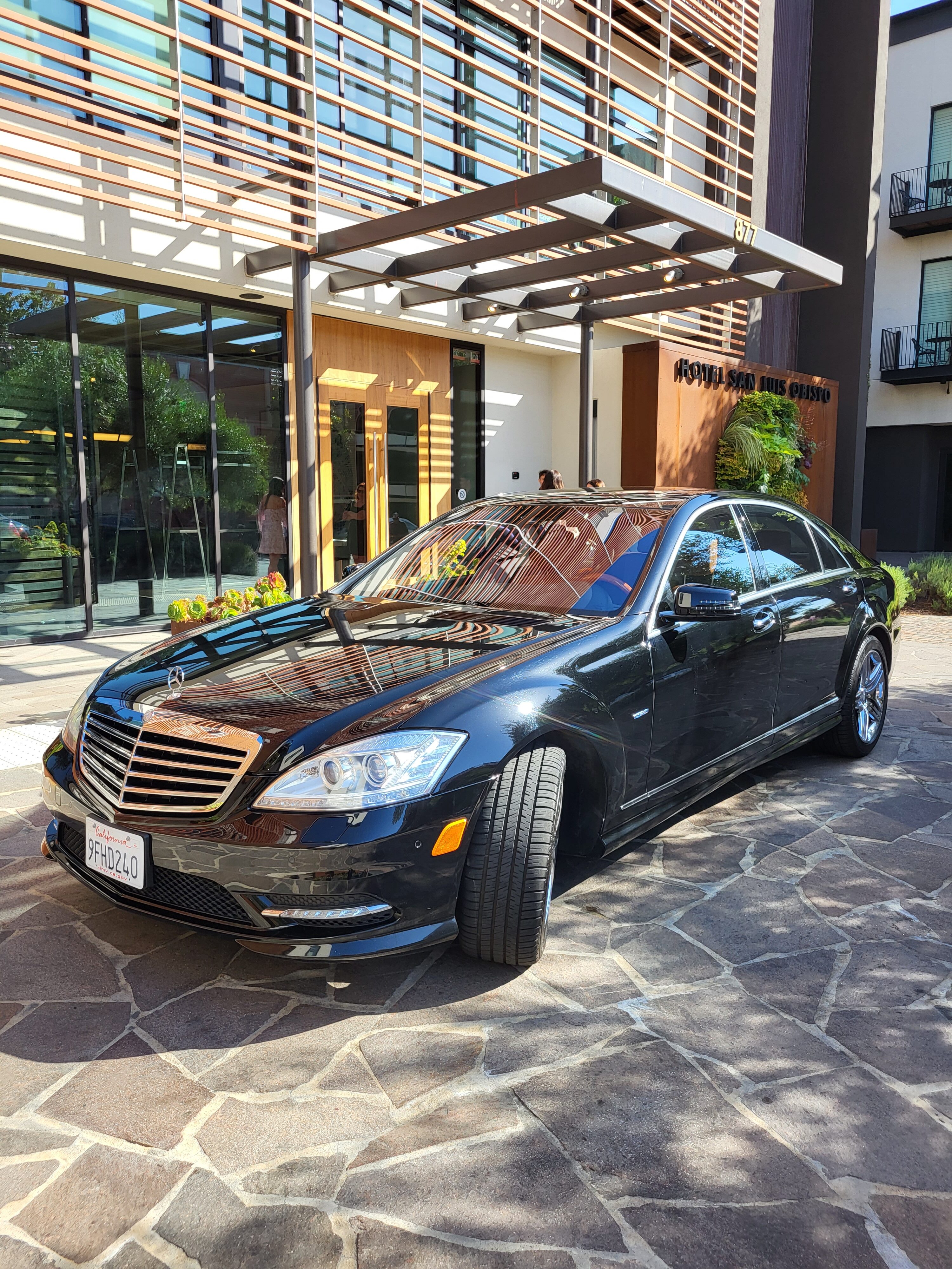 we-provide-luxury-transport-for-any-number-of-people-to-where-you-want-to-be